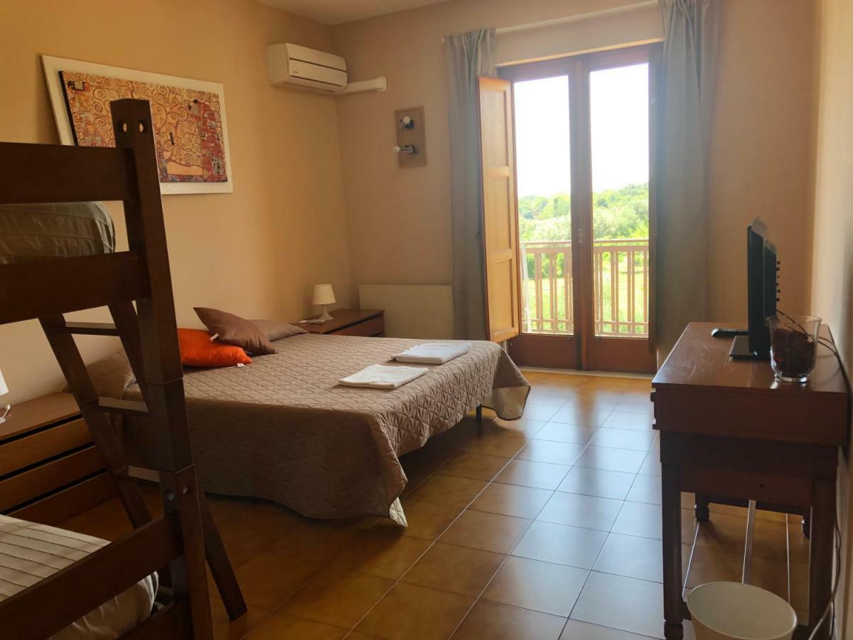 Villa Carolea Acireale Eksteriør bilde